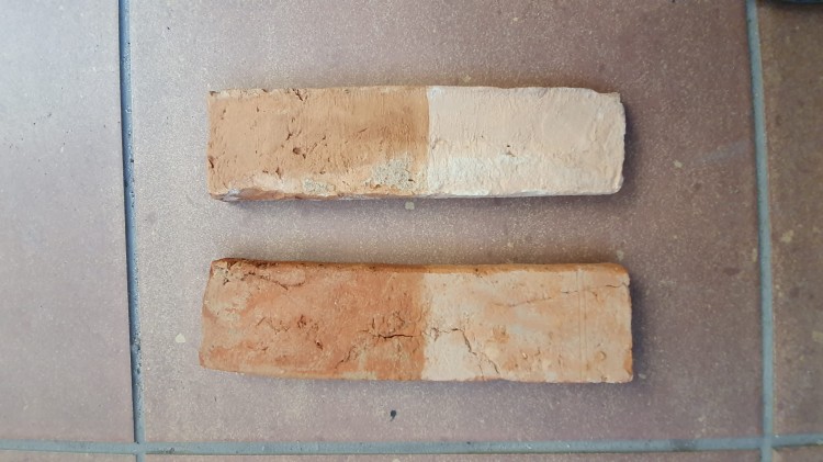 Farbvertiefende Imprägnierung von alten Ziegel