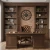 stylowy-gabinet-z-ceglan-cian-img1-masywnym-biurki__78414.webp