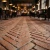 Dekorative Ziegelfliesen für den Boden. Eine mit künstlicher Intelligenz (KI) erstellte illustrative Visualisierung.