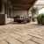 Dekorative Terrassenplatte „Provence“ – Visualisierung, erstellt mit künstlicher Intelligenz (KI).
